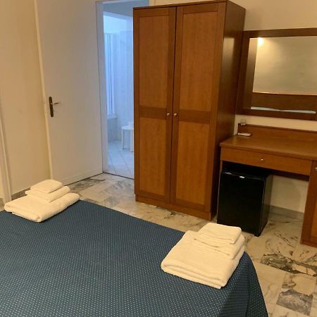 Hotel Lungomare Reggio Calabria Exterior photo