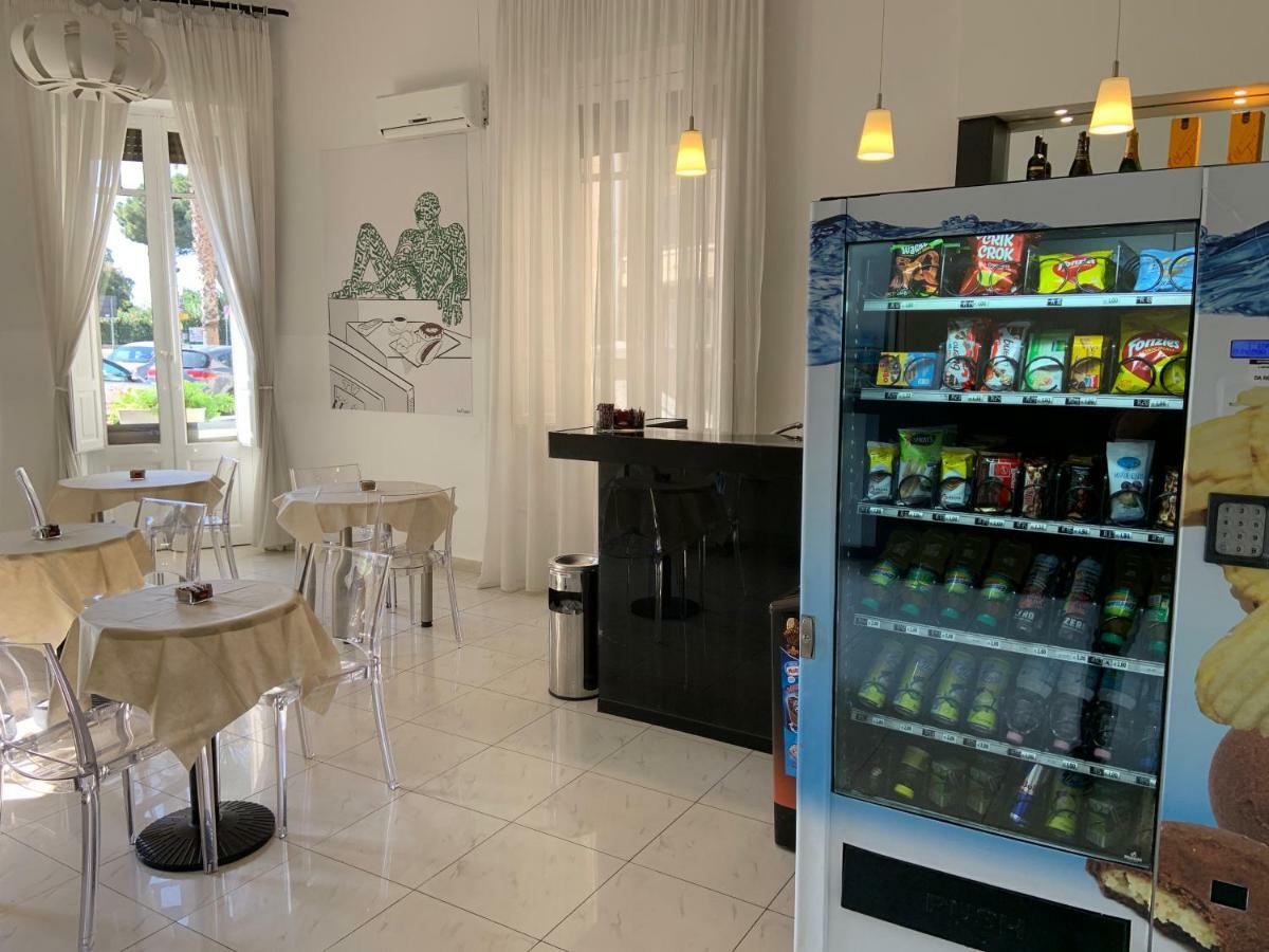 Hotel Lungomare Reggio Calabria Exterior photo